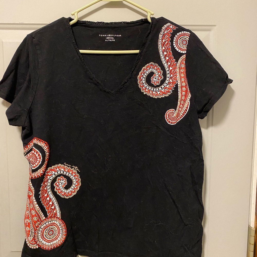 Cute short sleeve T-shirt.